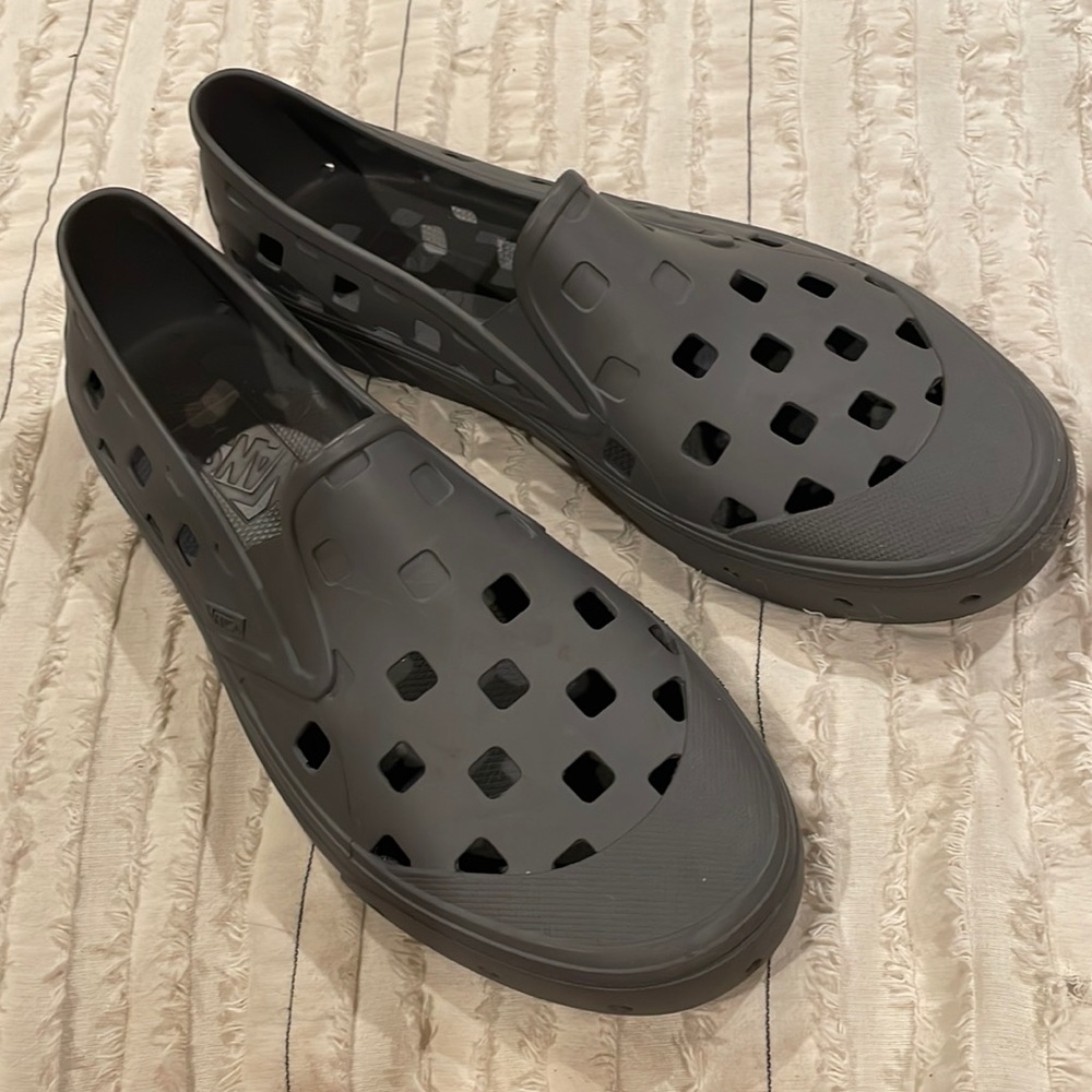 Croc style Vans